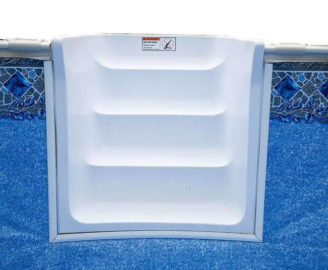 White Pool-In-Step Entry System